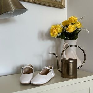 [NEW] Mary Janes Leather Flats Shoes Anatomical Comfort Women's Sz 7 White